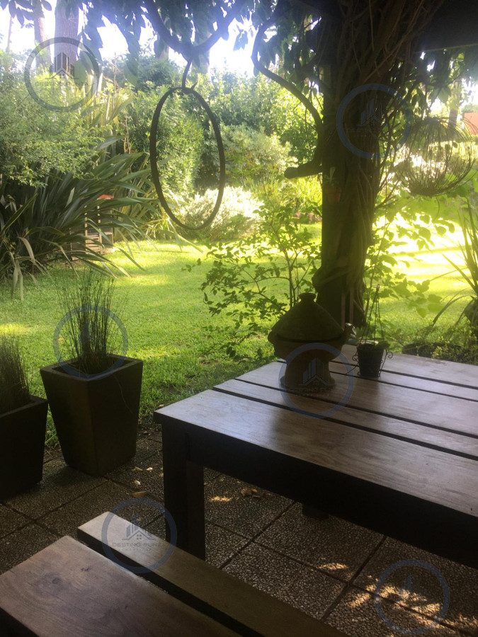 Casa de 3 dormitorios más dependencia en alquiler de temporada barrio Lugano, Punta del Este — fotografía 4