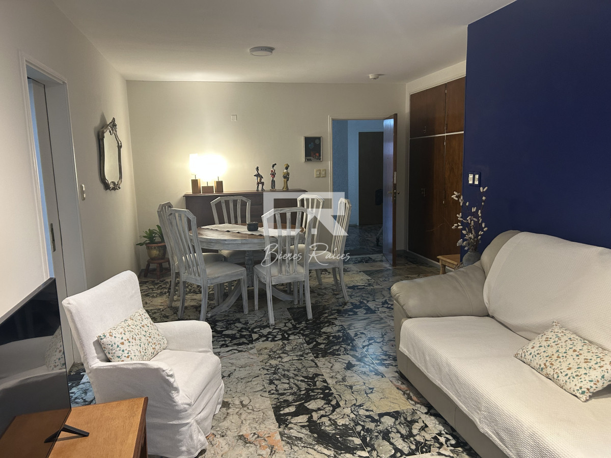 Apartamento ID.489 - Hermoso apartamento estilo casita a una cuadra del mar.