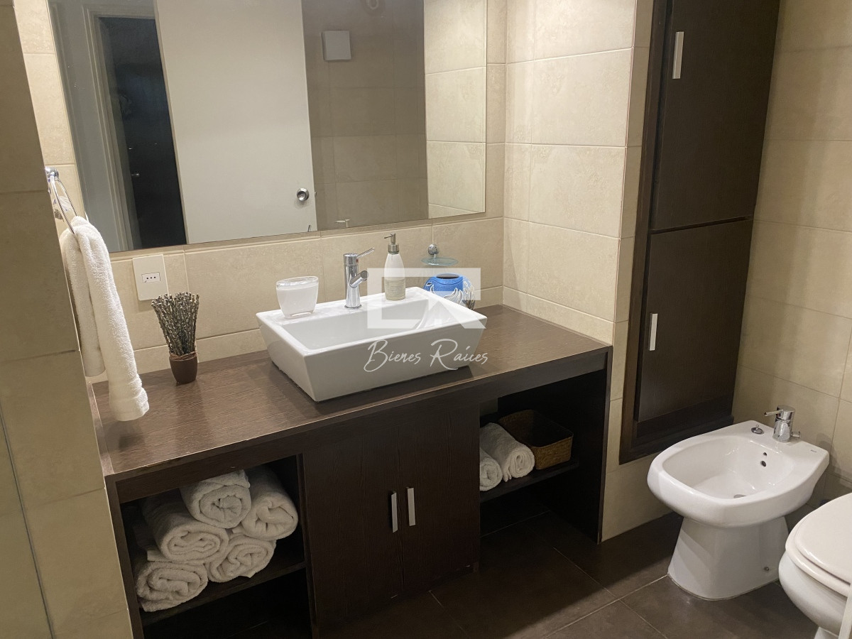 Apartamento ID.489 - Hermoso apartamento estilo casita a una cuadra del mar.