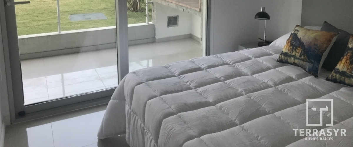 Apartamento ID.1363 - Apartamento tipo casita con parrillero propio