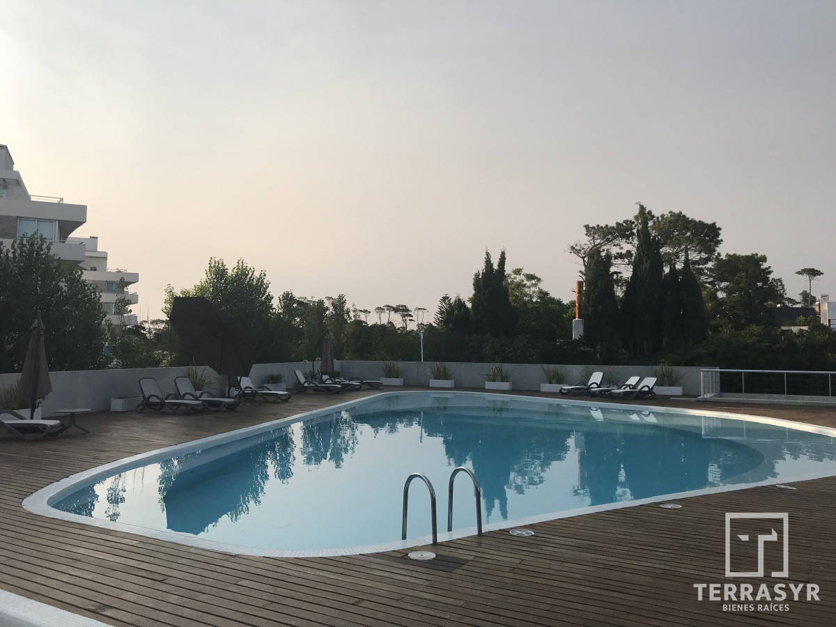 Apartamento ID.1363 - Apartamento tipo casita con parrillero propio