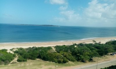 Venta de apartamento 3 dormitorios, Playa Mansa, Punta del Este