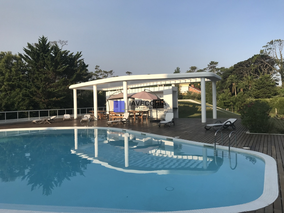 Apartamento tipo casita con parrillero propio - IAV50340A