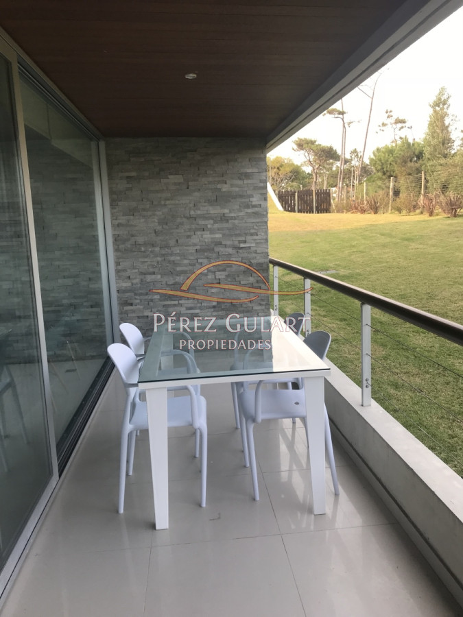 Apartamento ID.295 - Apartamento tipo casita con parrillero propio