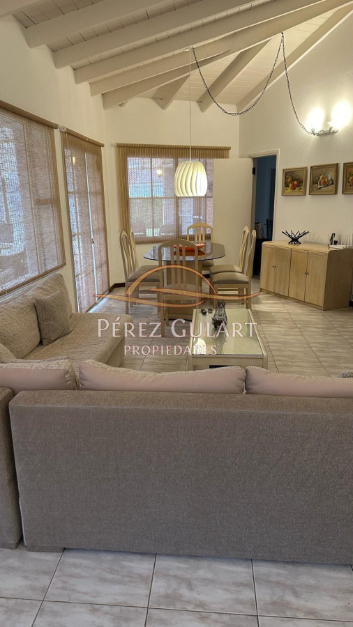 Casa ID.252 - Casa en Punta del Este, Cantegril