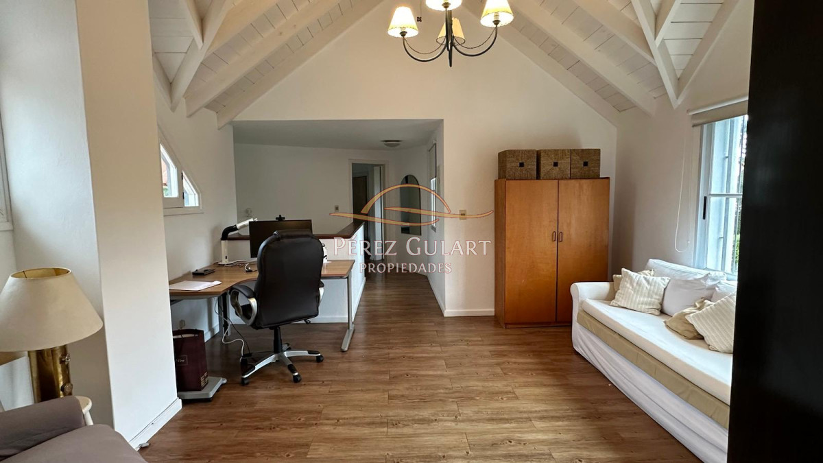 Casa ID.252 - Casa en Punta del Este, Cantegril