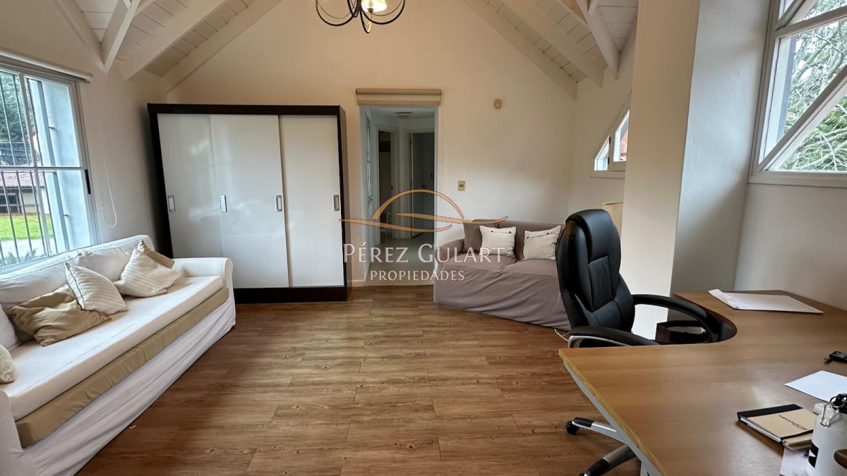 Casa ID.252 - Casa en Punta del Este, Cantegril