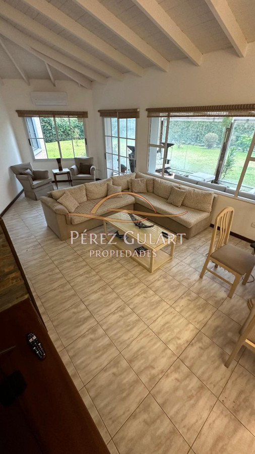 Casa ID.252 - Casa en Punta del Este, Cantegril