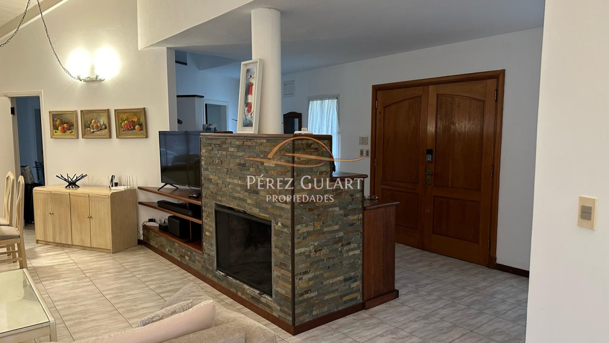 Casa ID.252 - Casa en Punta del Este, Cantegril