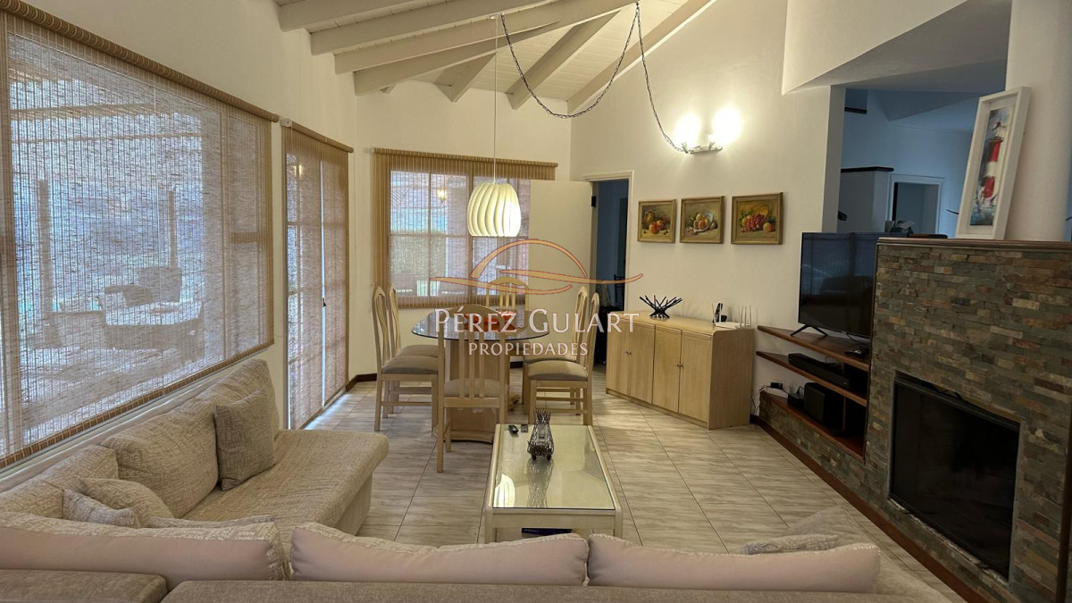 Casa ID.252 - Casa en Punta del Este, Cantegril