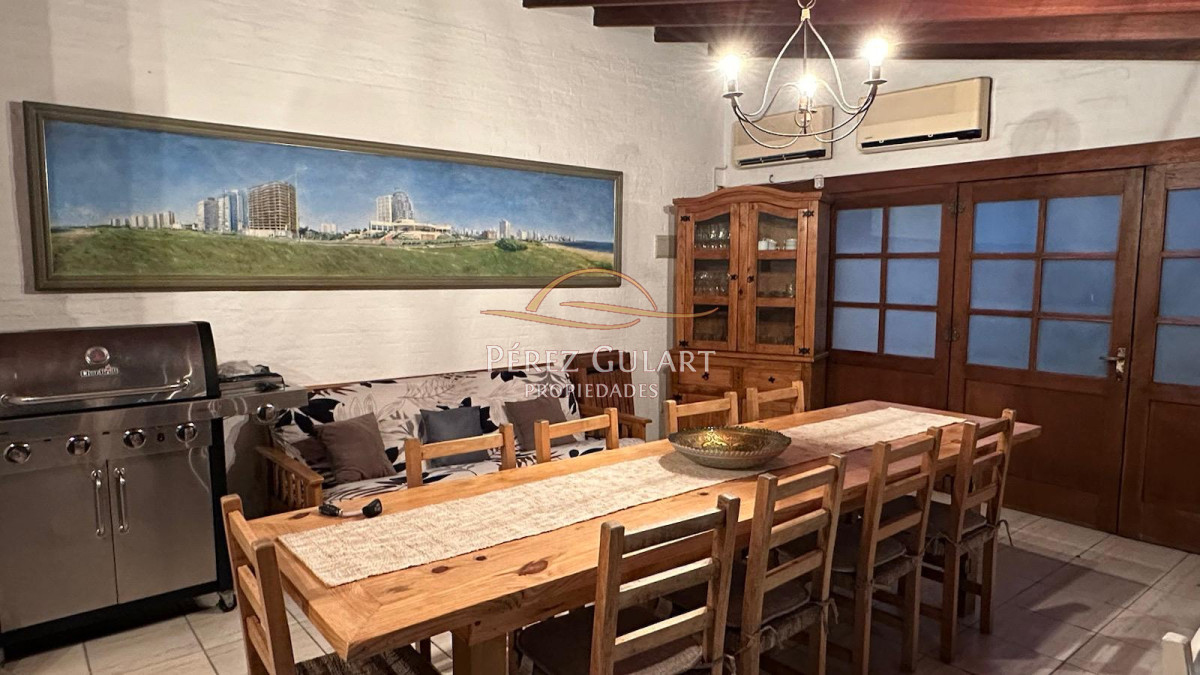 Casa ID.252 - Casa en Punta del Este, Cantegril