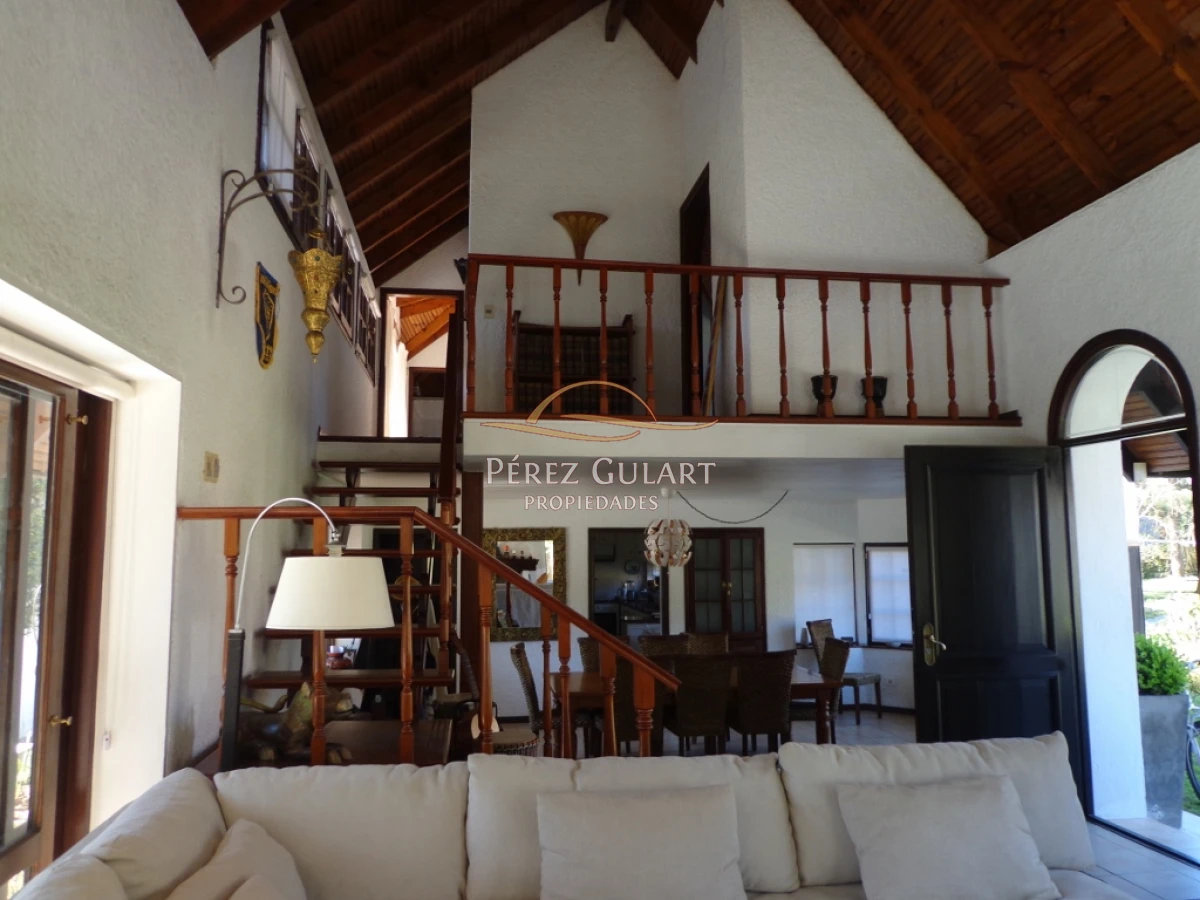 Casa ID.215 - Casa en Punta del Este, Lugano