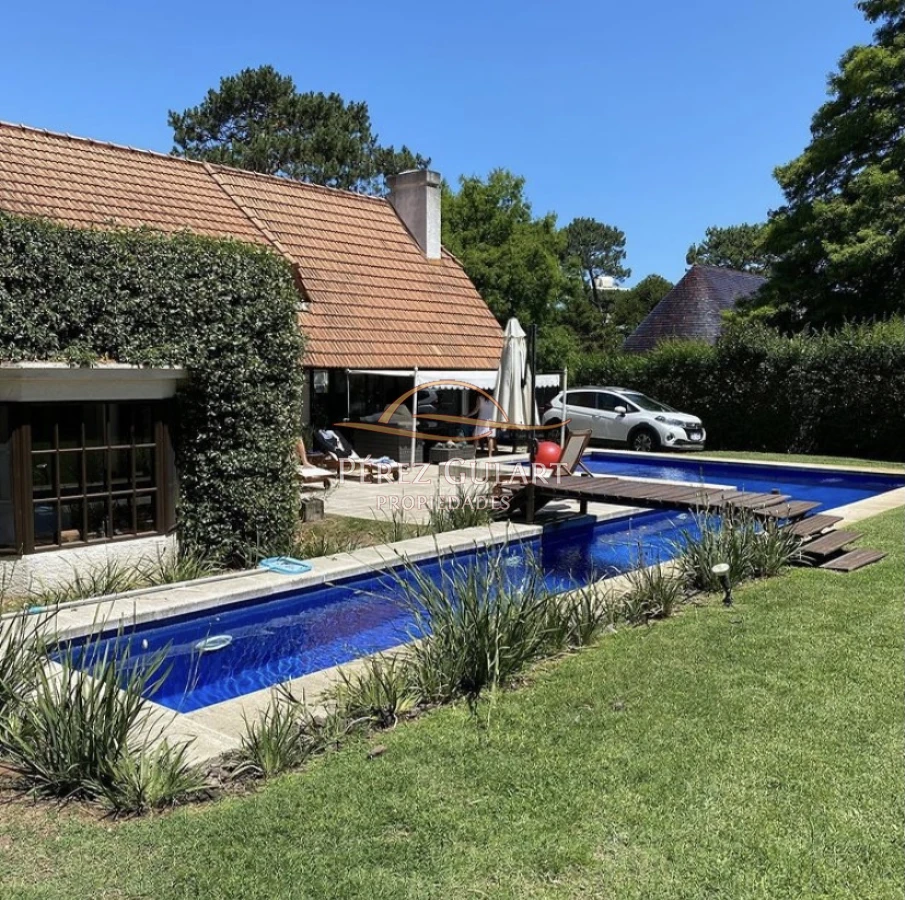 Casa ID.215 - Casa en Punta del Este, Lugano