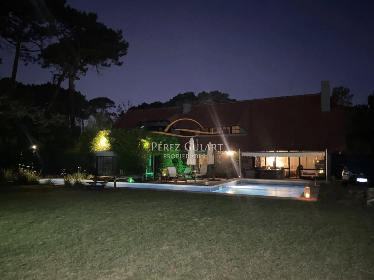 Casa ID.215 - Casa en Punta del Este, Lugano