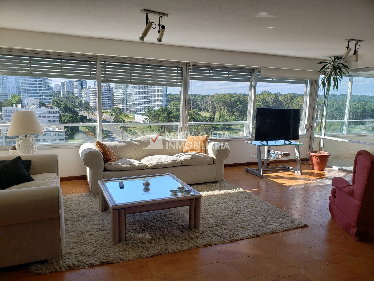 Brava - GoPunta - Portal Inmobiliario de Punta del Este - Maldonado