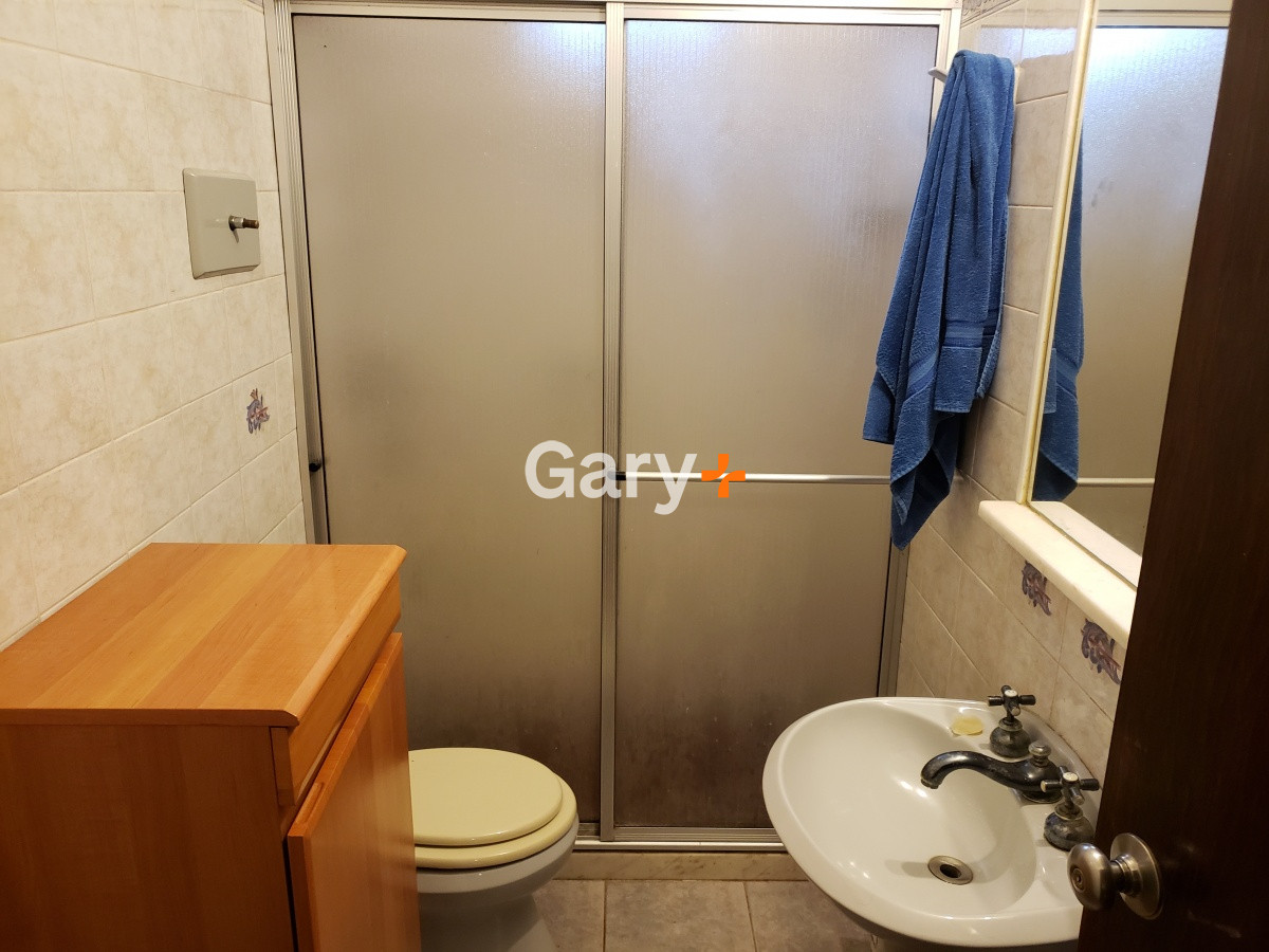 Casa ID.23715 - Casa a la venta , sólida y con muy buen frente cercana al Shopping y colegios