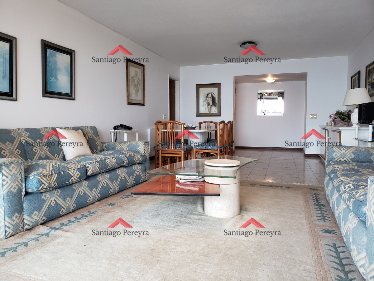 Apartamento ID.5466 - Apartamento en primera línea sobre Playa Mansa.