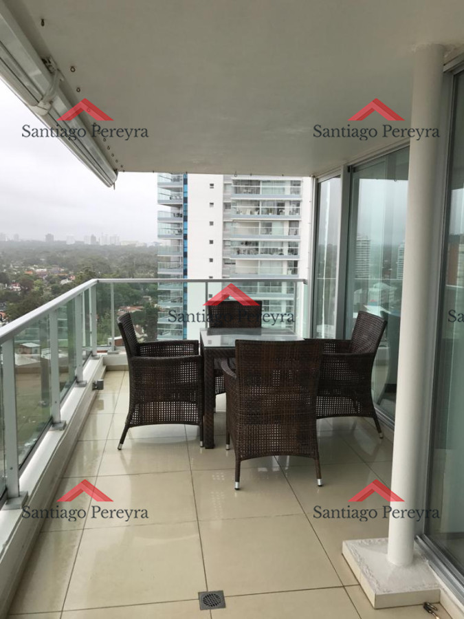 Apartamento ID.8657 - Muy buena vista, con excelente terraza con vsita al mar