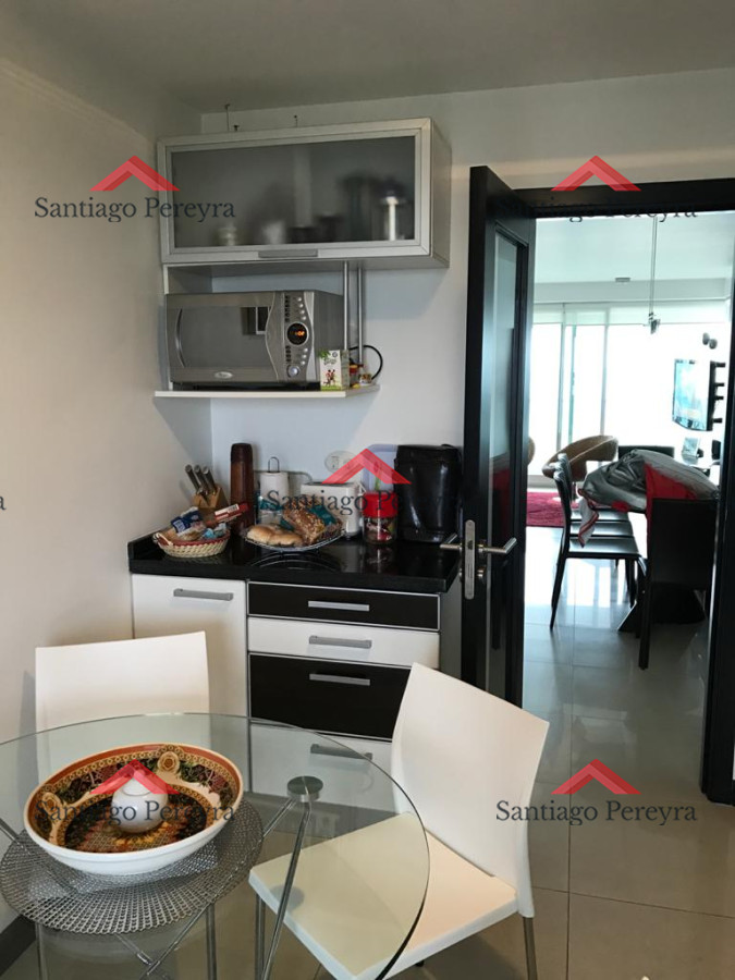 Apartamento ID.8657 - Muy buena vista, con excelente terraza con vsita al mar