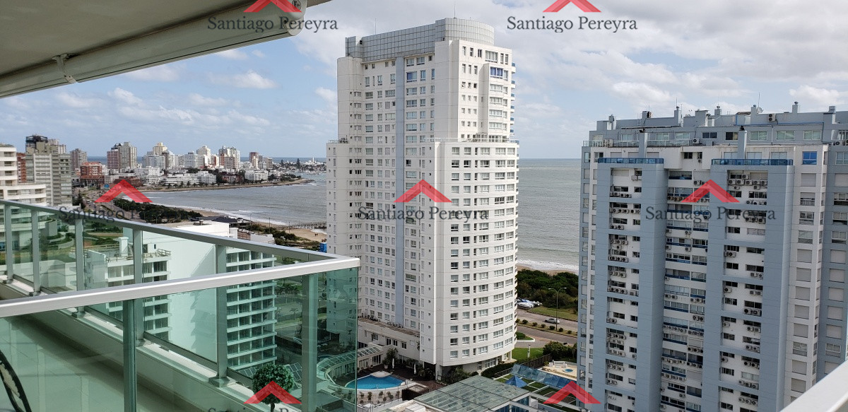 Apartamento ID.8657 - Muy buena vista, con excelente terraza con vsita al mar