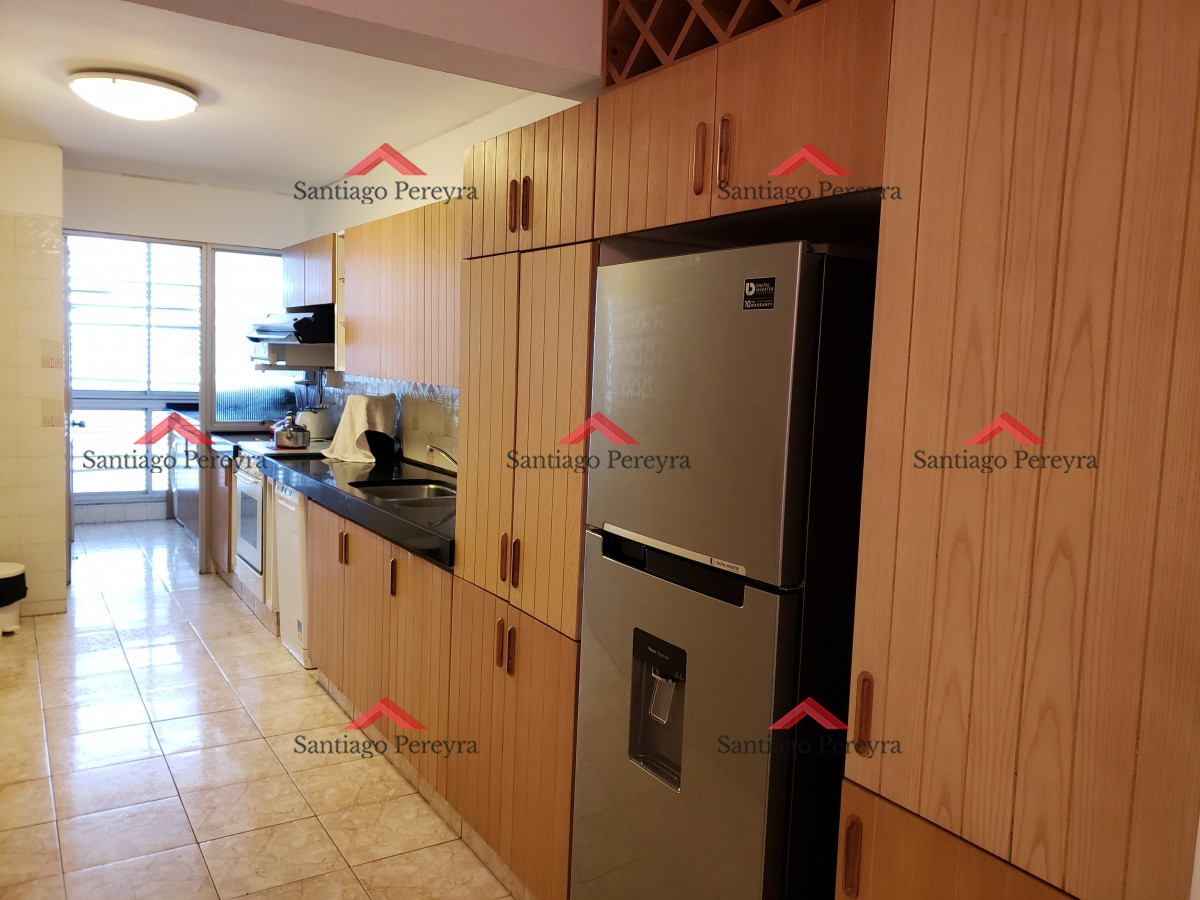 Apartamento ID.5466 - Apartamento en primera línea sobre Playa Mansa.