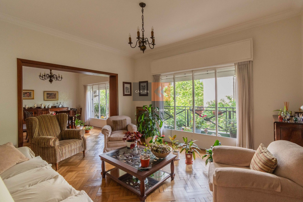 Centro Montevideo - GoPunta - Portal Inmobiliario de Punta del Este - Maldonado