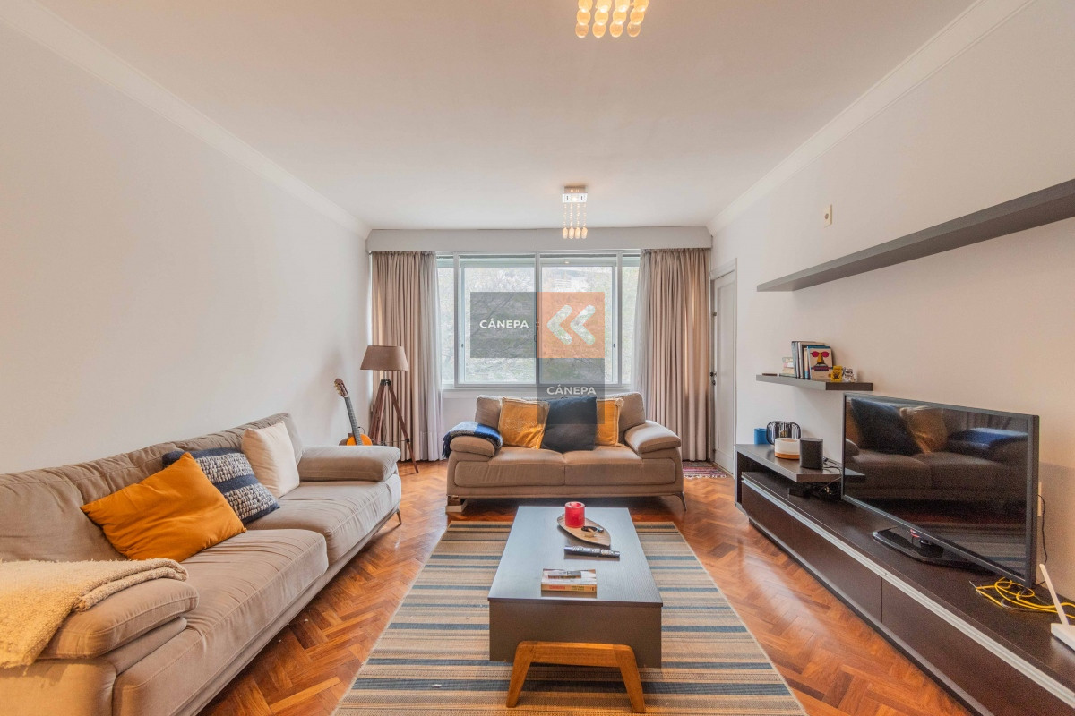 Centro Montevideo - GoPunta - Portal Inmobiliario de Punta del Este - Maldonado