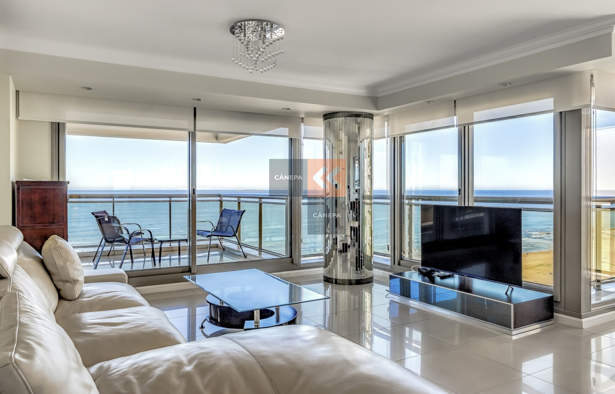 Espectacular departamento Premium Playa Brava.