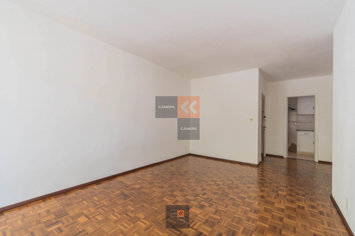 Centro Montevideo - GoPunta - Portal Inmobiliario de Punta del Este - Maldonado