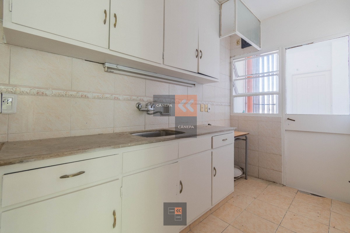 Centro Montevideo - GoPunta - Portal Inmobiliario de Punta del Este - Maldonado