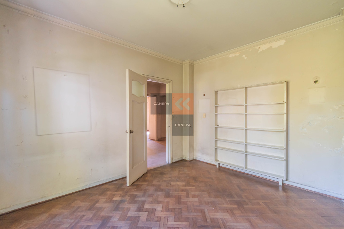Centro Montevideo - GoPunta - Portal Inmobiliario de Punta del Este - Maldonado