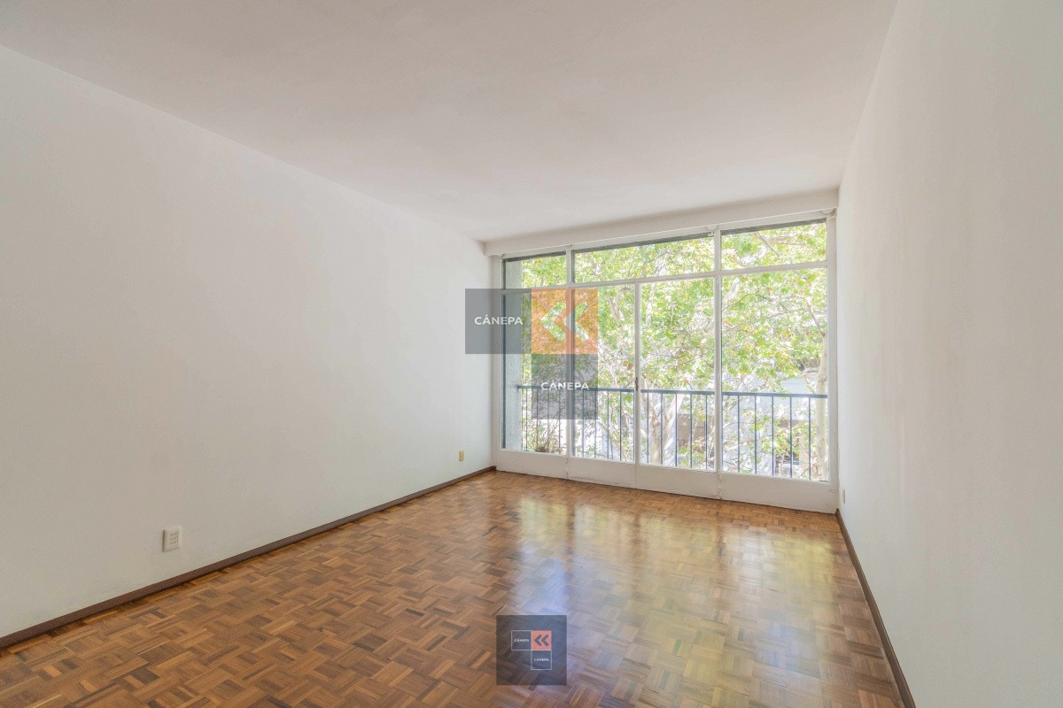 Centro Montevideo - GoPunta - Portal Inmobiliario de Punta del Este - Maldonado