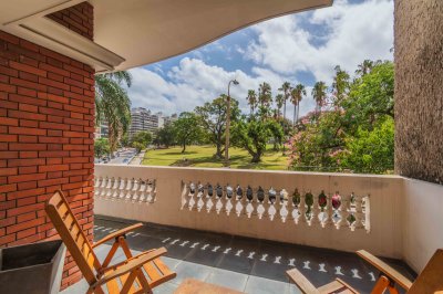 Venta apartamento de 3 dormitorios frente al Parque Villa Biarritz