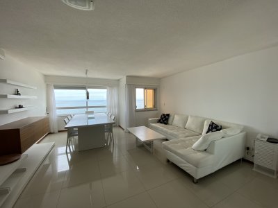 Apartamento reciclado con vista al mar de todos los ambientes