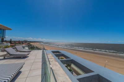 Alquiler apartamento de 3 dormitorios en Carrasco