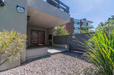 Venta de espectacular planta en Carrasco 