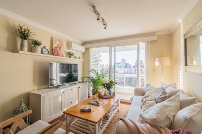 Venta apartamento de 2 dormitorios en Punta Carretas a pasos del Parque Villa Biarritz 