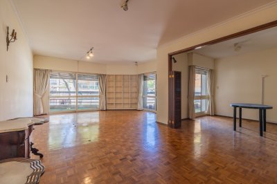 Venta apartamento 3 dormitorios en Punta Carretas 