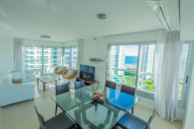 Apartamento de 2 dormitorios a una cuadra del mar