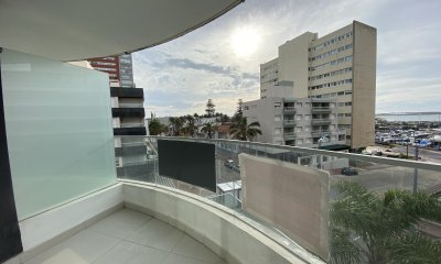 Apartamento en gorlero a una cuadra de la rambla