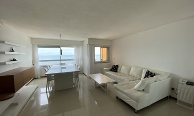 Apartamento reciclado con vista al mar de todos los ambientes