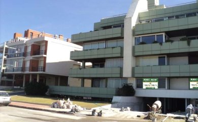 frente a playa brava