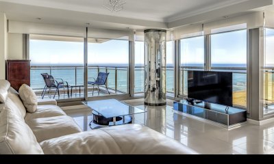 Espectacular departamento Premium Playa Brava.