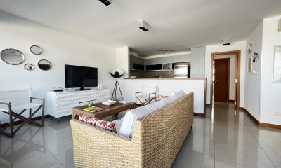 Apartamento a la venta sobre la brava!