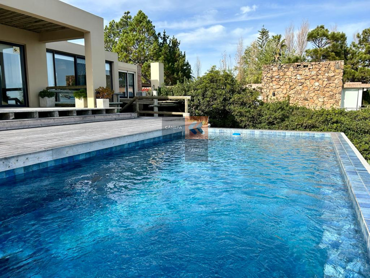 Lomo de la Ballena - GoPunta - Portal Inmobiliario de Punta del Este - Maldonado