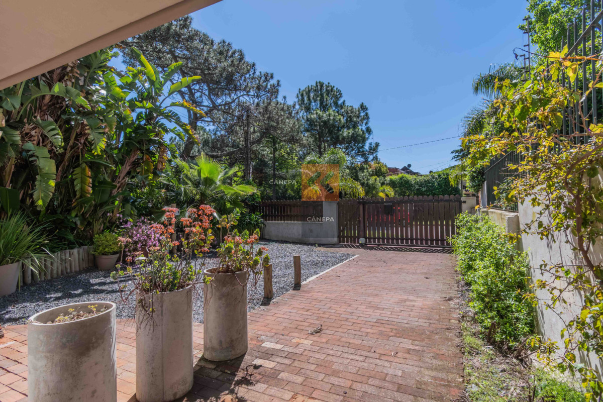 Carrasco - GoPunta - Portal Inmobiliario de Punta del Este - Maldonado
