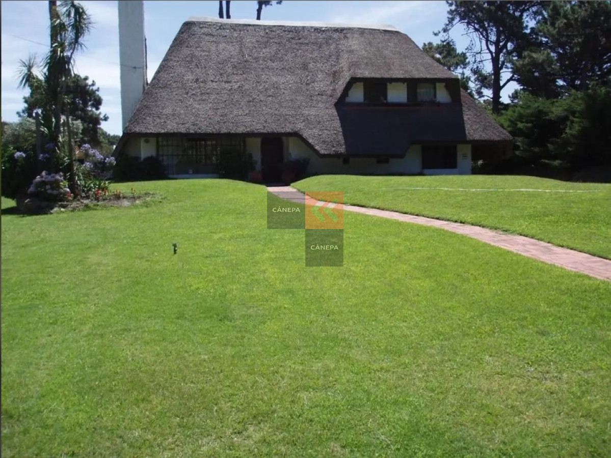 Beverly Hills - GoPunta - Portal Inmobiliario de Punta del Este - Maldonado