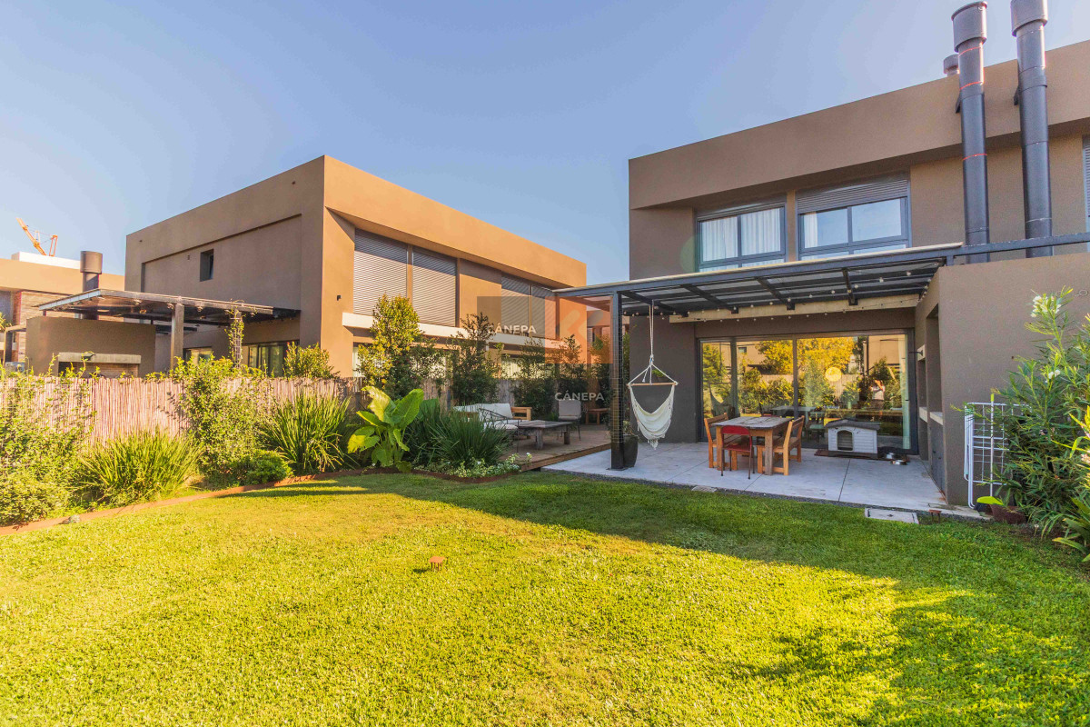 Carrasco - GoPunta - Portal Inmobiliario de Punta del Este - Maldonado