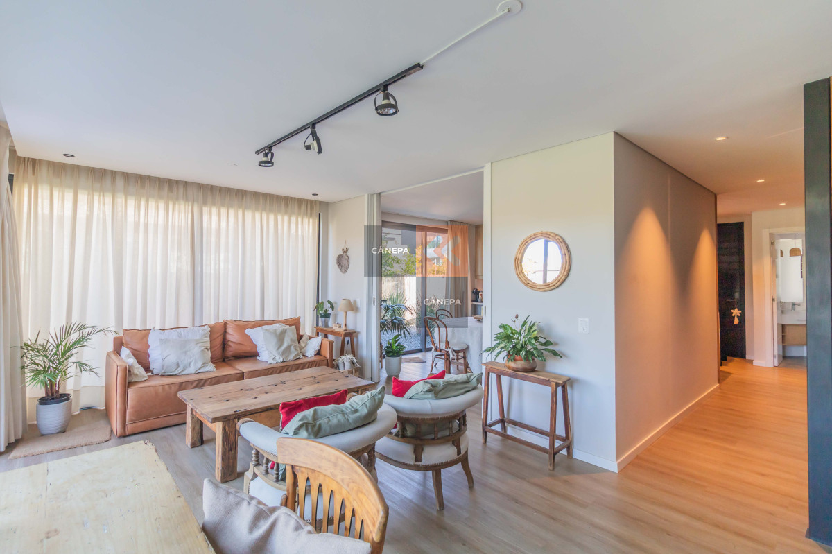 Carrasco - GoPunta - Portal Inmobiliario de Punta del Este - Maldonado