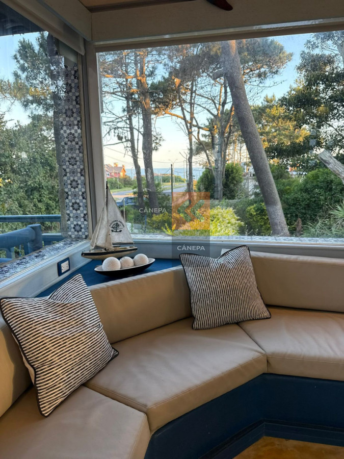 Casa en Manantiales a la venta